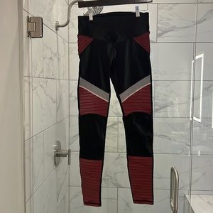 L’URV moto leggings